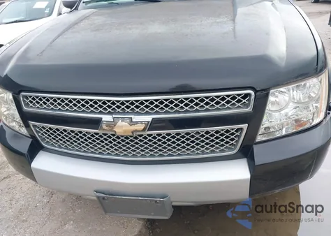 2008 Chevrolet Tahoe C1500 из США, поврежденный, VIN 1GNFC13068R250019
